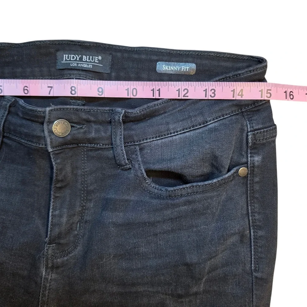 Judy Blue Black Skinny Fit Jeans Shark Bite Fray Raw Hem‎ Womens 7/28